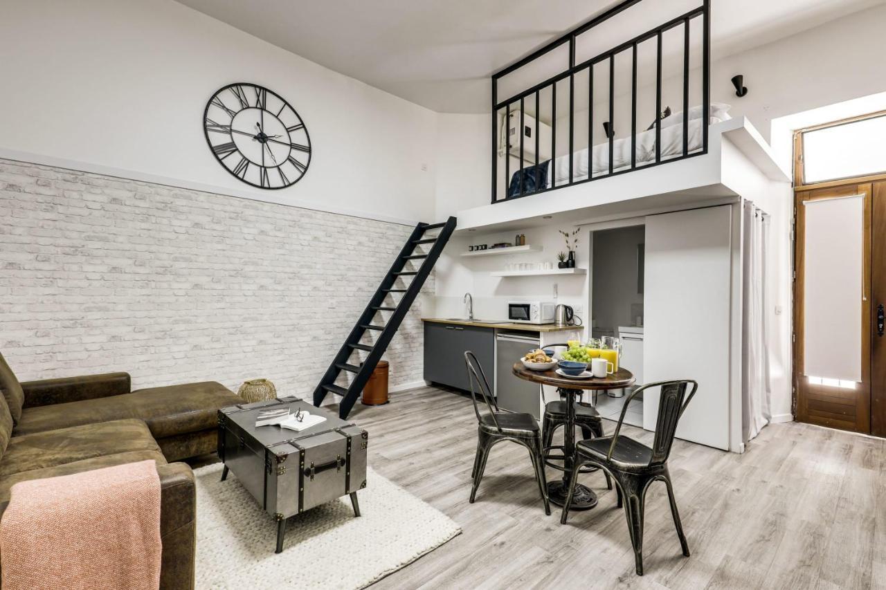 Modern French Studio In Paris Apartment ภายนอก รูปภาพ