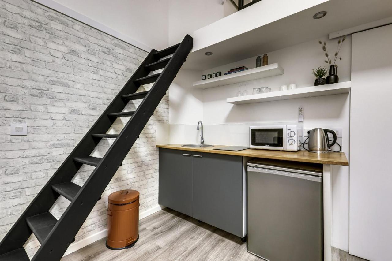 Modern French Studio In Paris Apartment ภายนอก รูปภาพ