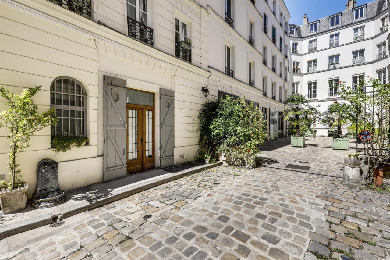 Modern French Studio In Paris Apartment ภายนอก รูปภาพ